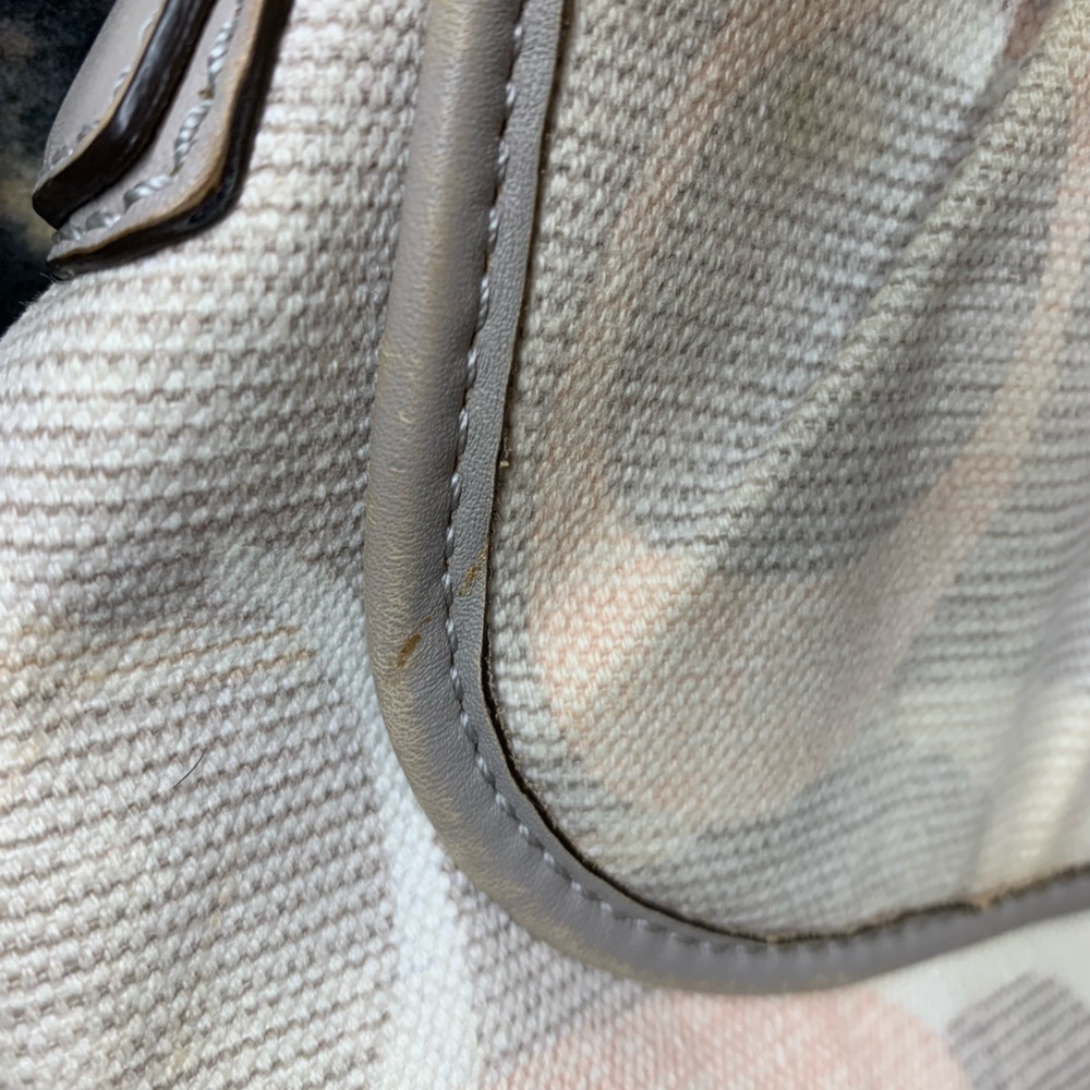 RETIRED COACH ICONIC KISSING Cs SHOULDER HANDBAG - Picture 8 of 14